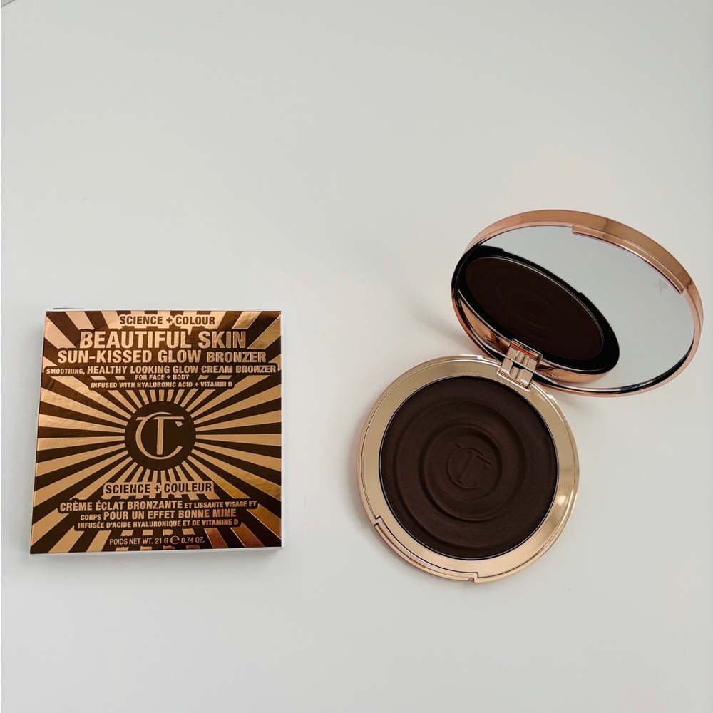 NEW Charlotte Tilbury
Beautiful Skin Sun-Kissed Glow Cream Bronzer
